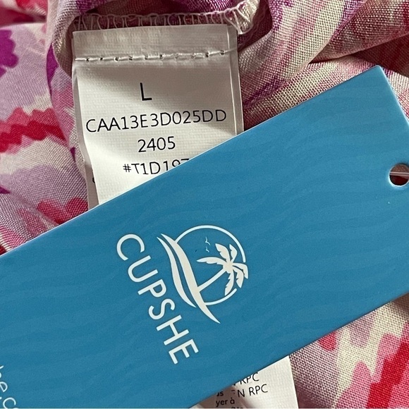 CUPSHE
Women's Pink Plunging
Loose Leg Romper new with tags size large - Picture 5 of 6